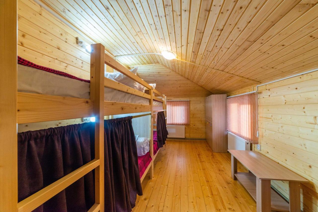 Хостел Галіція Kolomiya Ngoại thất bức ảnh